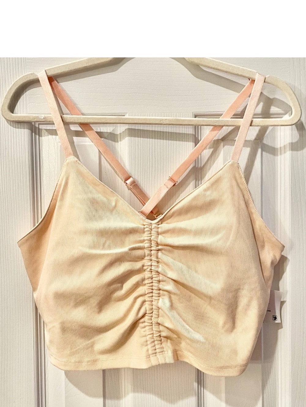 Body & Sol Ruched Front
Longline Sports Bralette Top - Peach - XL - NWT